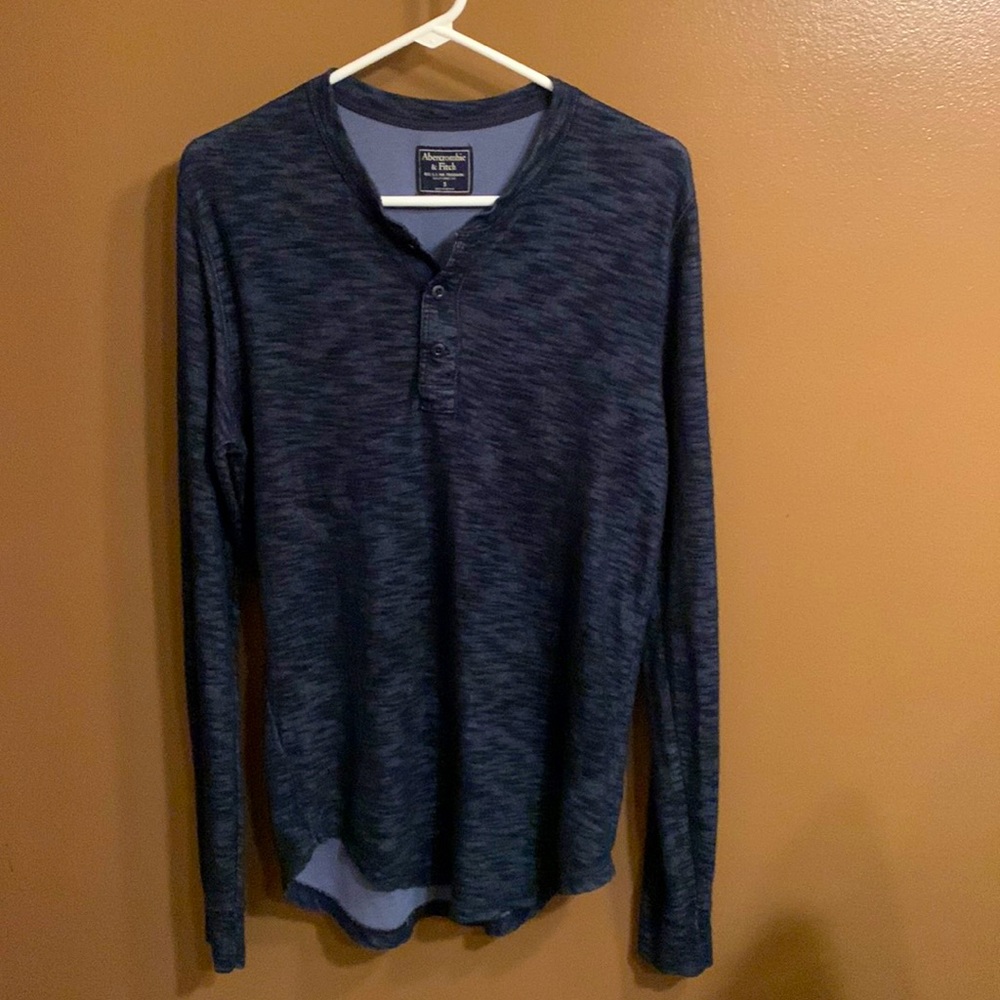 Abercrombie & Fitch Mens Henley. Size small